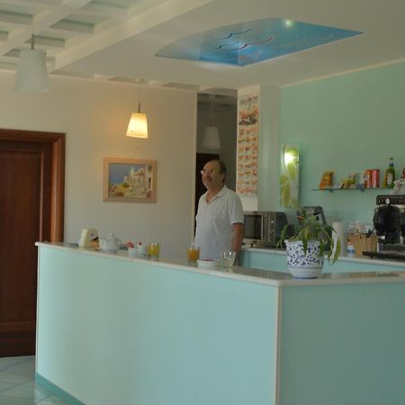 Larus Hotel Sangineto Eksteriør bilde